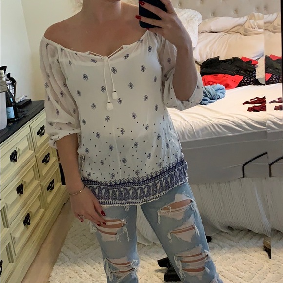 Top - Picture 2 of 3